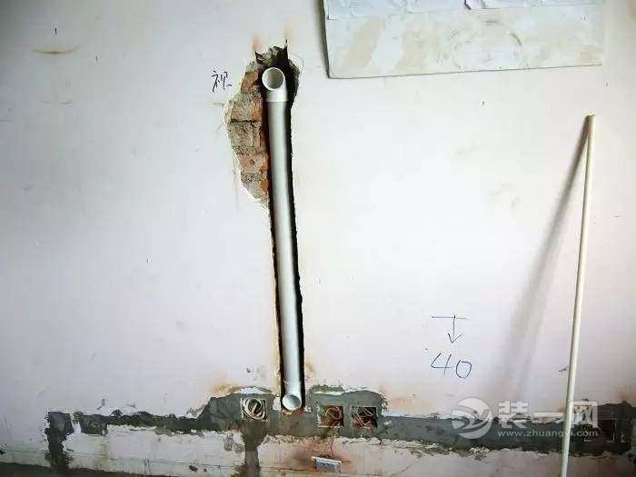 同样是壁挂电视机,别人家的是简洁大方上档次,完全看不到碍眼的电视线